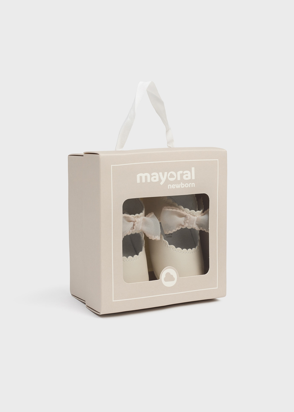 Παπούτσια φιόγκος νεογέννητο 9742 Beige  Mayoral