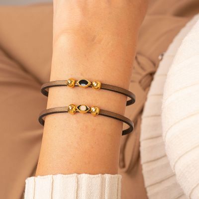 Δερμάτινο βραχιόλι Excite Fashion Jewellery, ματάκι με μαύρο και λευκό σμάλτο , και μεταλλικές χάντρες . BM-1700-01-06-59